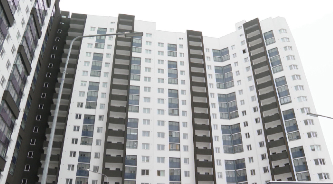 В Екатеринбурге обманутые дольщики заселились в долгожданные квартиры