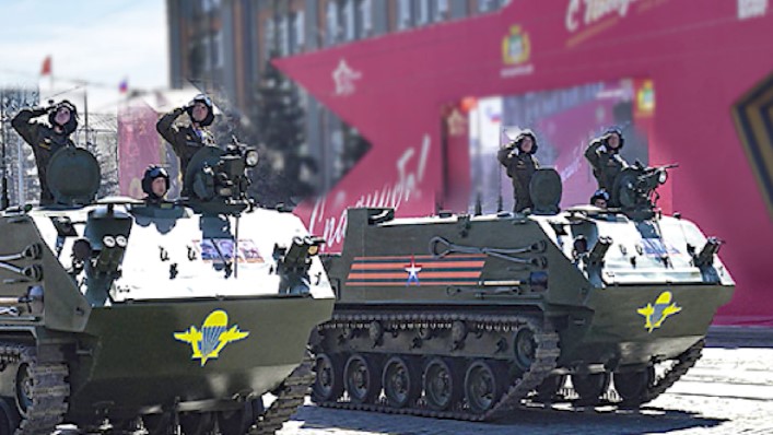 И парад, и салют: власти Екатеринбурга обсудили программу Дня Победы