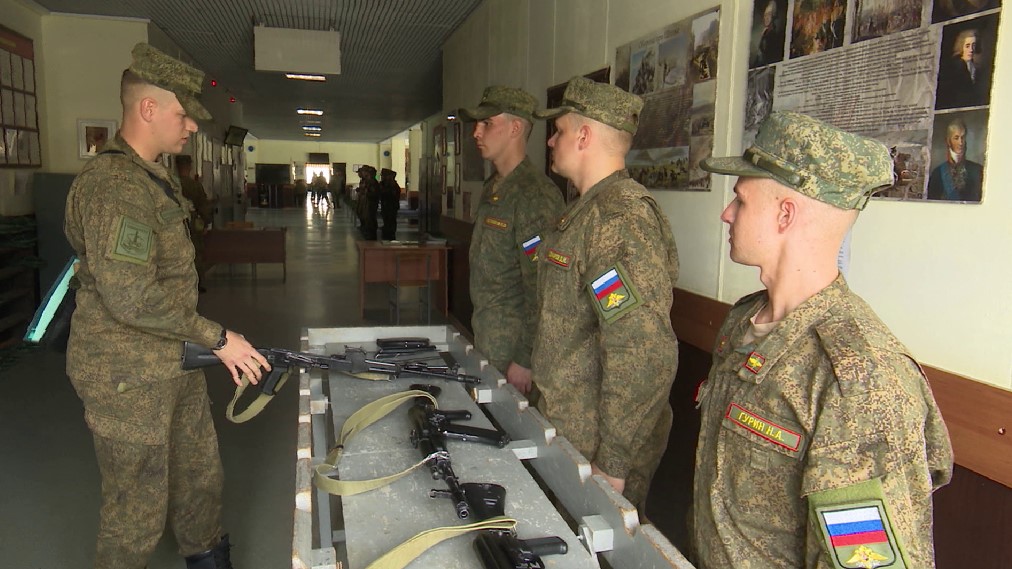 Войсковые части Свердловской области пополняются новобранцами летнего призыва