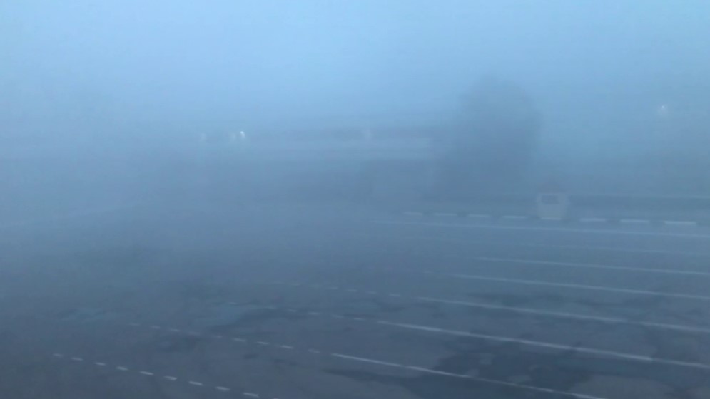 Плотный туман окутал города Свердловской области