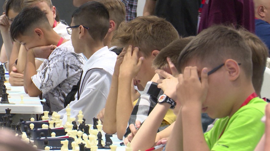 Гроссмейстер Анатолий Карпов приехал в Екатеринбург на шахматный фестиваль
