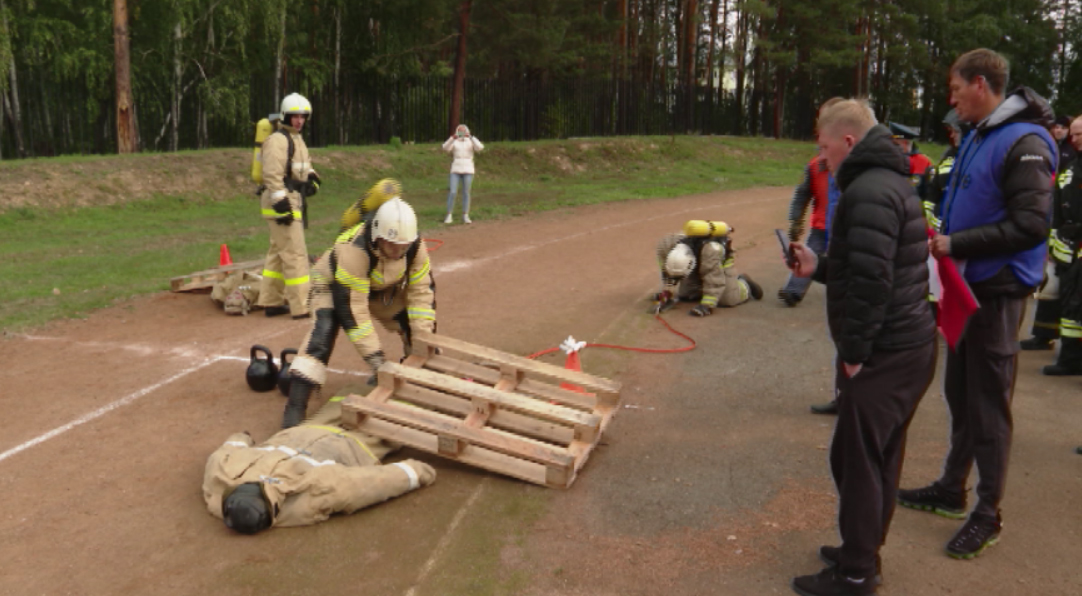 Областные соревнования по пожарно-спасательному кроссфиту прошли в Заречном