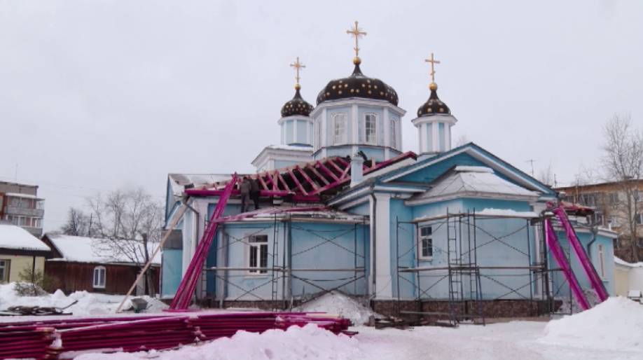 В Нижнем Тагиле начали ремонтировать крышу храма Казанского мужского монастыря
