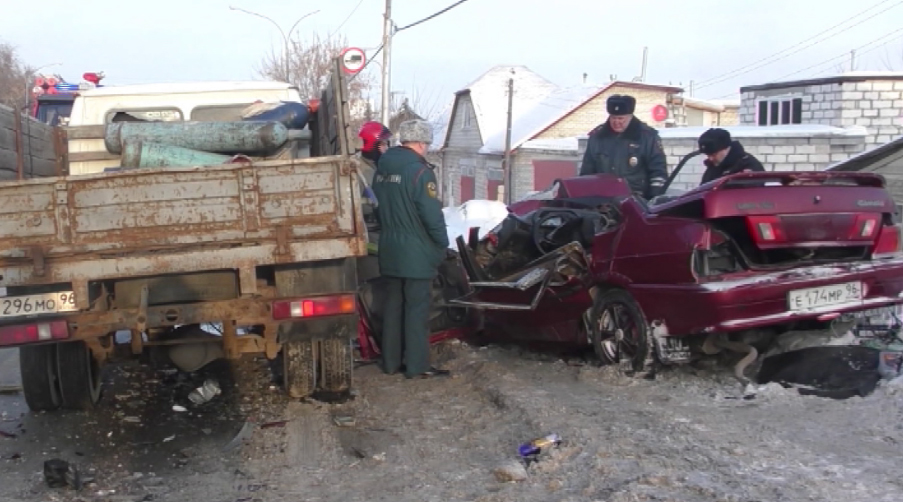 Пострадавшая в жутком ДТП в Каменске-Уральском скончалась в реанимации