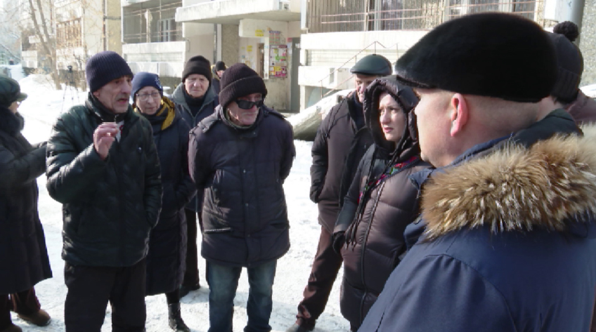 Жители восьми многоквартирных домов в Екатеринбурге жалуются на длительное отсутствие горячей воды