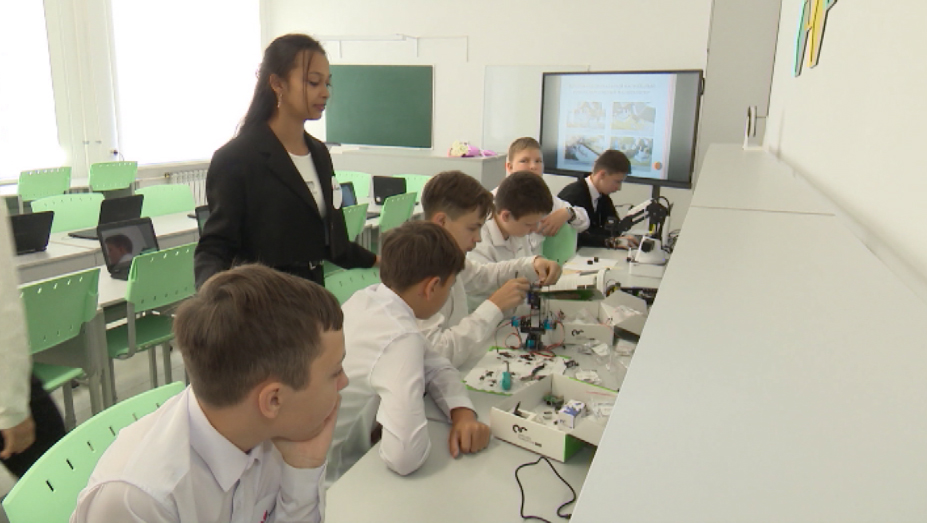 В сельских школах Свердловской области открылись новые центры «Точка роста»