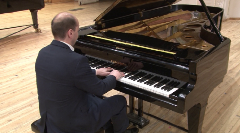 89-й концертный сезон в Свердловской филармонии посвятили фортепианному искусству