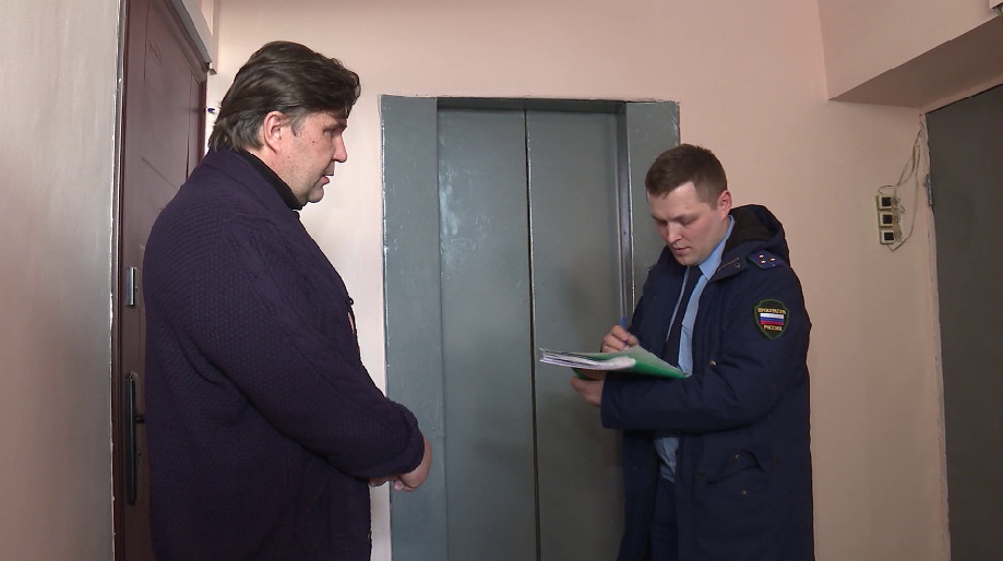 Сотрудники прокуратуры сегодня осмотрели лифт, в котором получила травмы жительница Екатеринбурга