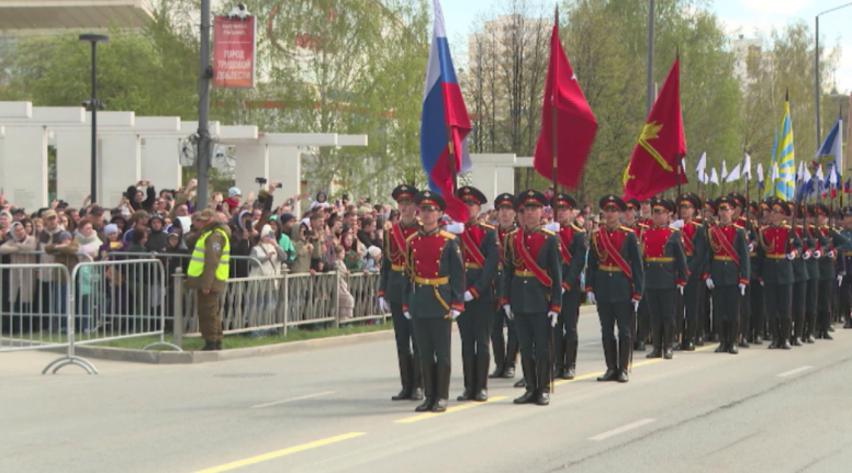 В Верхней Пышме прошел Парад Победы