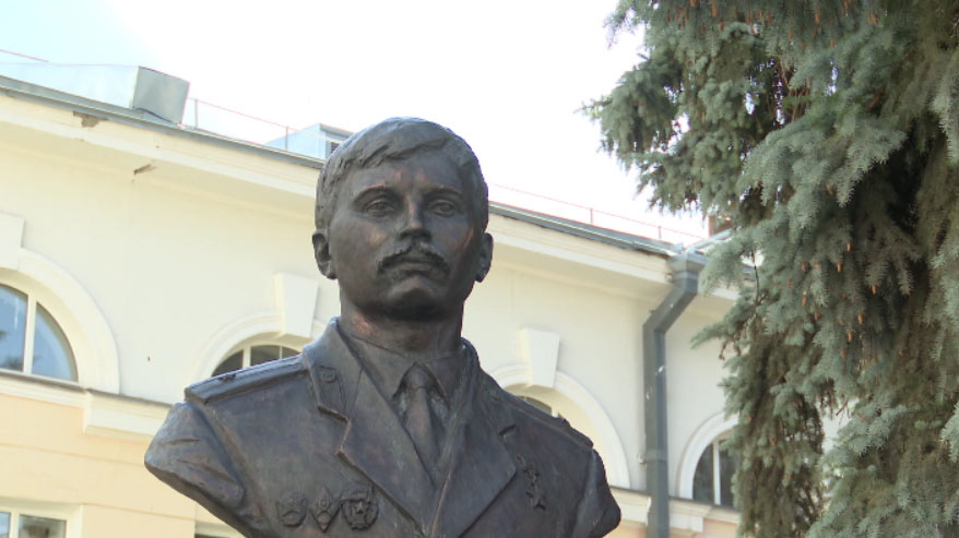 Аллея выпускников-Героев Советского Союза и РФ открылась в суворовском училище