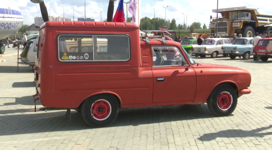 В регионе прошел масштабный авторетрофестиваль