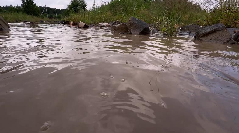 В Нижнем Тагиле жители нескольких улиц пересели из машин в лодки