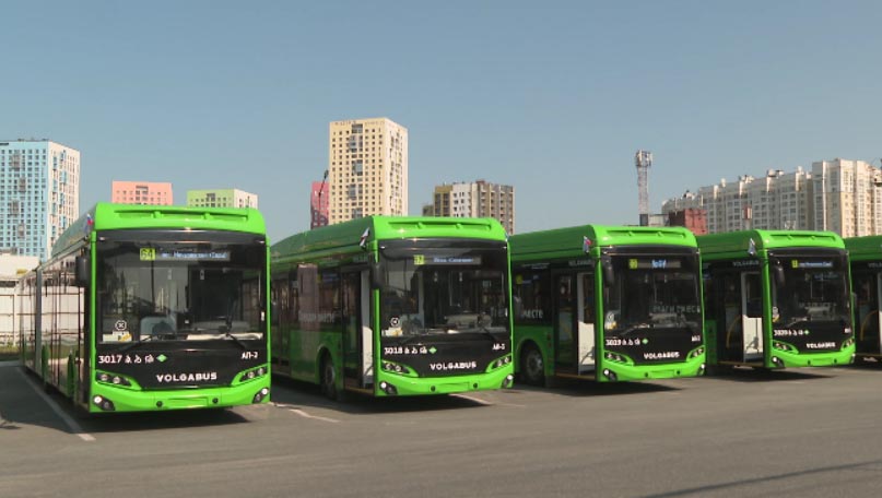Еще одна партия автобусов особо большого класса прибыла в Екатеринбург