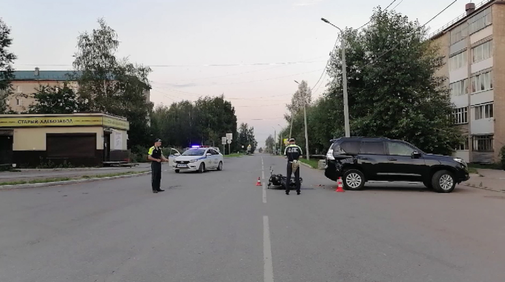 В Серове двое подростков на мотоцикле пострадали в ДТП