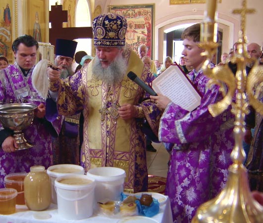 Медовый спас отмечают сегодня православные христиане