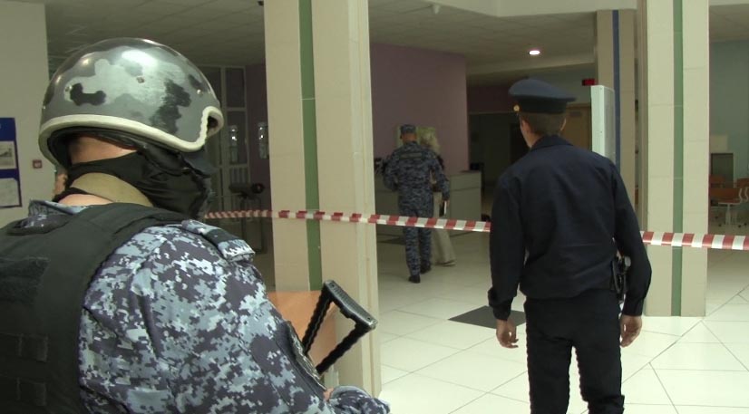 На избирательных участках проходят тренировки по безопасности