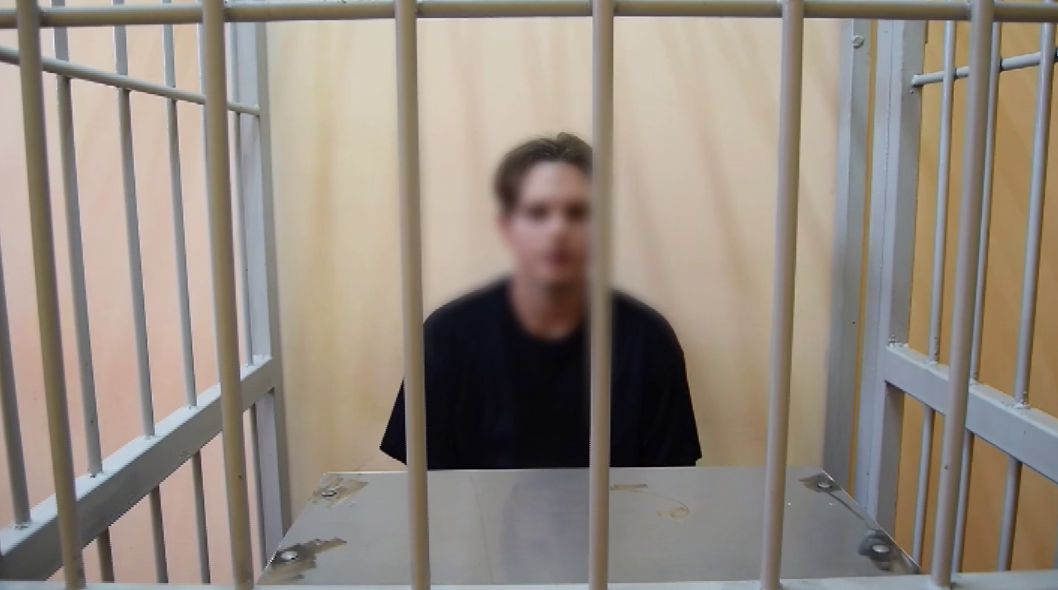 В Екатеринбурге задержан предполагаемый курьер аферистов из Подмосковья