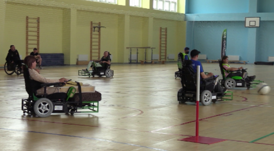 Соревнования по парафутболу прошли в Серове