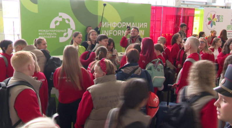 В аэропорту Кольцово встретили волонтеров МФМ