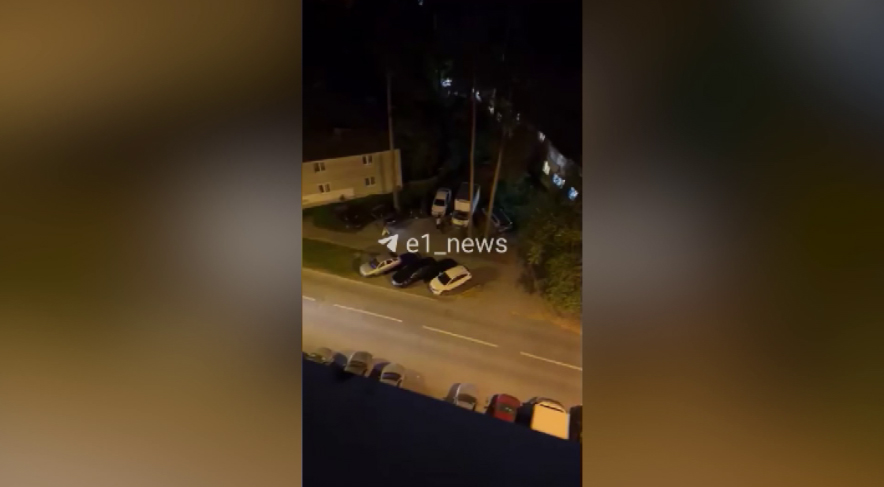 В Екатеринбурге подростки избили мужчину, видео попало в соцсети